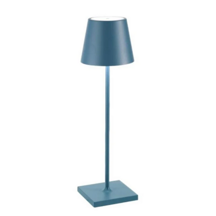 "Energieeffiziente Touch LED-Tischleuchte im minimalistischen Design, ideal für moderne Wohnräume."