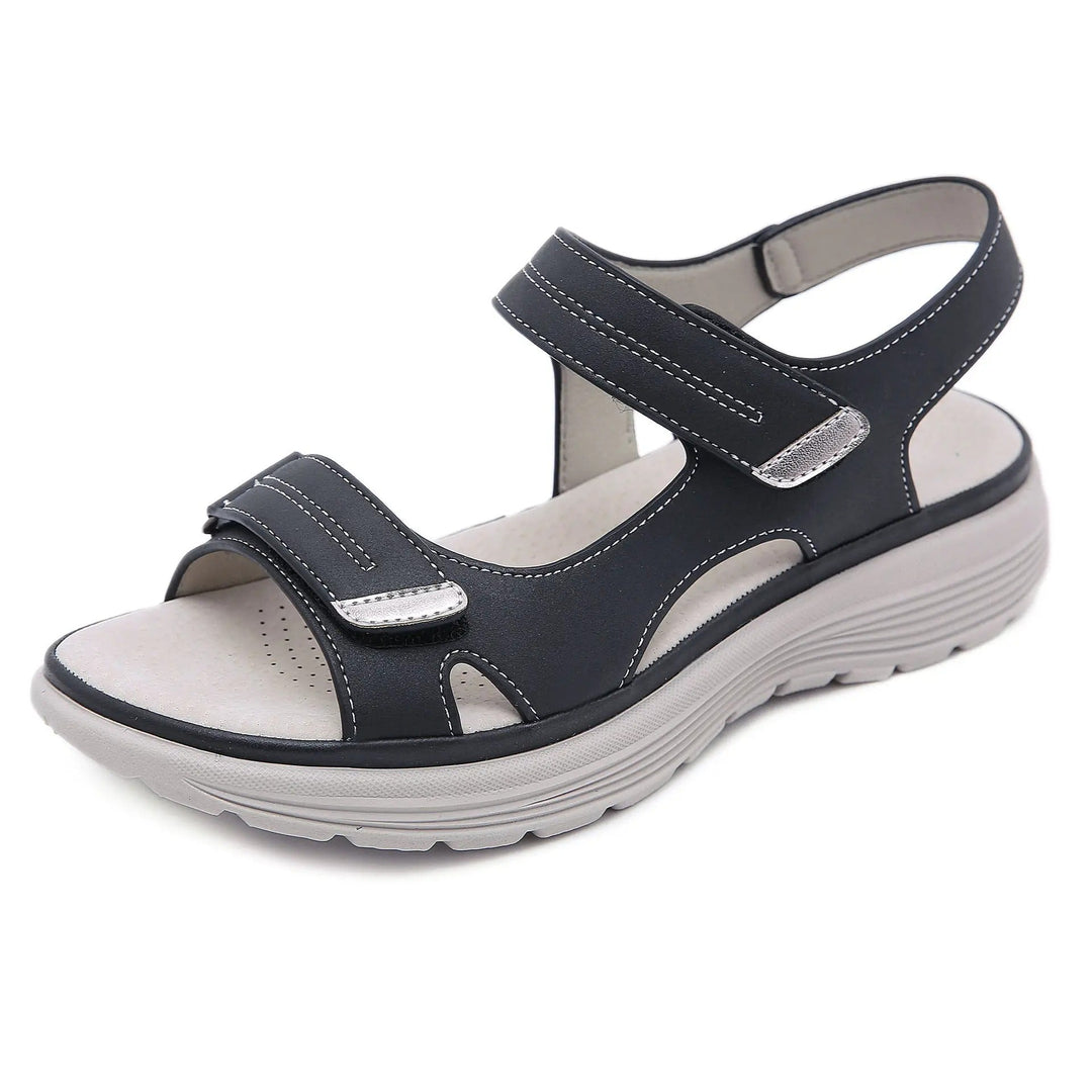 "Ergonomische beige Damensandalen mit anatomischem Fußbett, luftigem Design und flexiblen Riemen für optimalen Komfort"