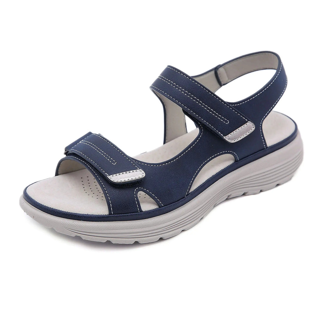 "Ergonomische beige Damensandalen mit anatomischem Fußbett, luftigem Design und flexiblen Riemen für optimalen Komfort"