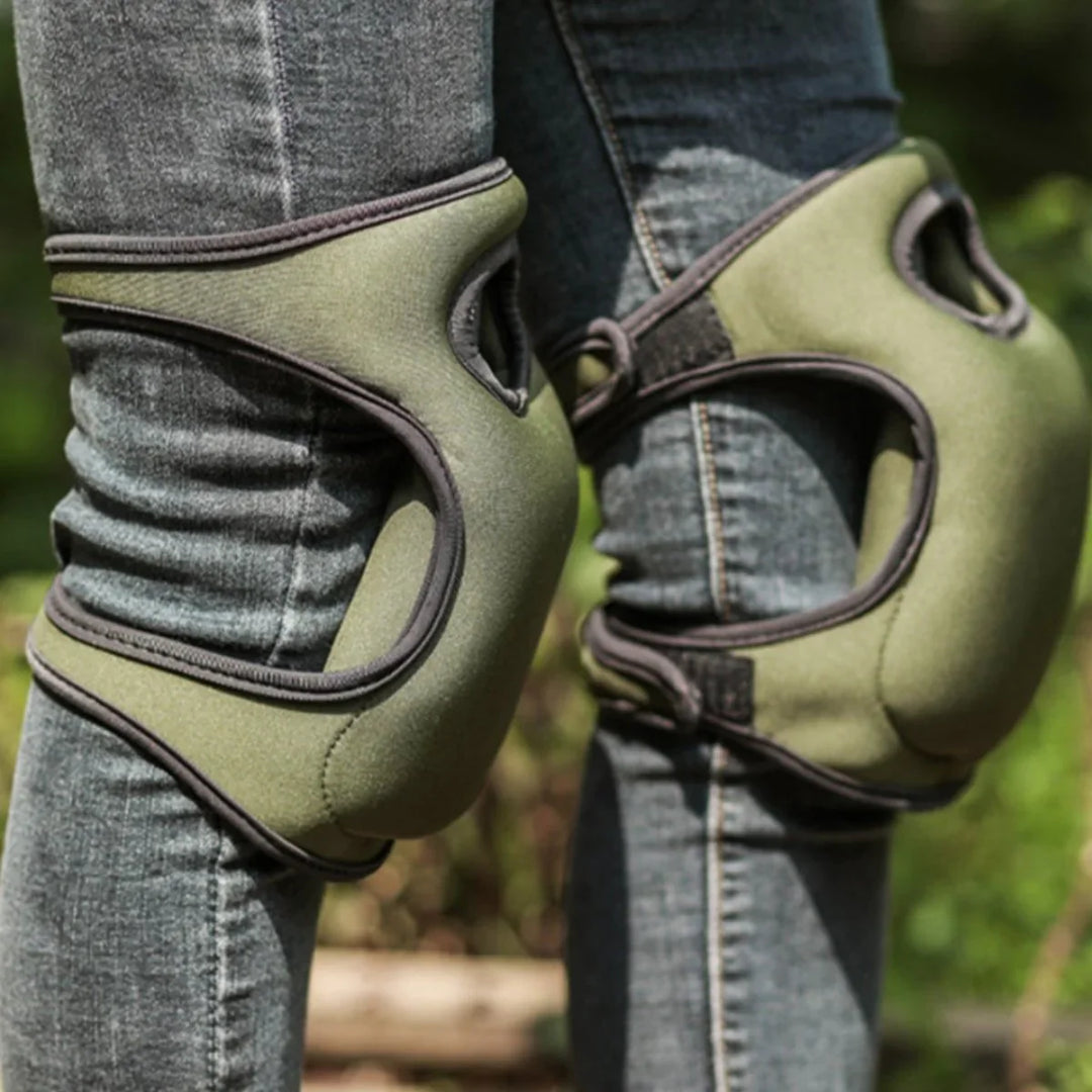 "Ergonomische Gartenschützer mit extra Polsterung, ideal für knieschonendes Arbeiten im Garten, wasserfest und bequem."