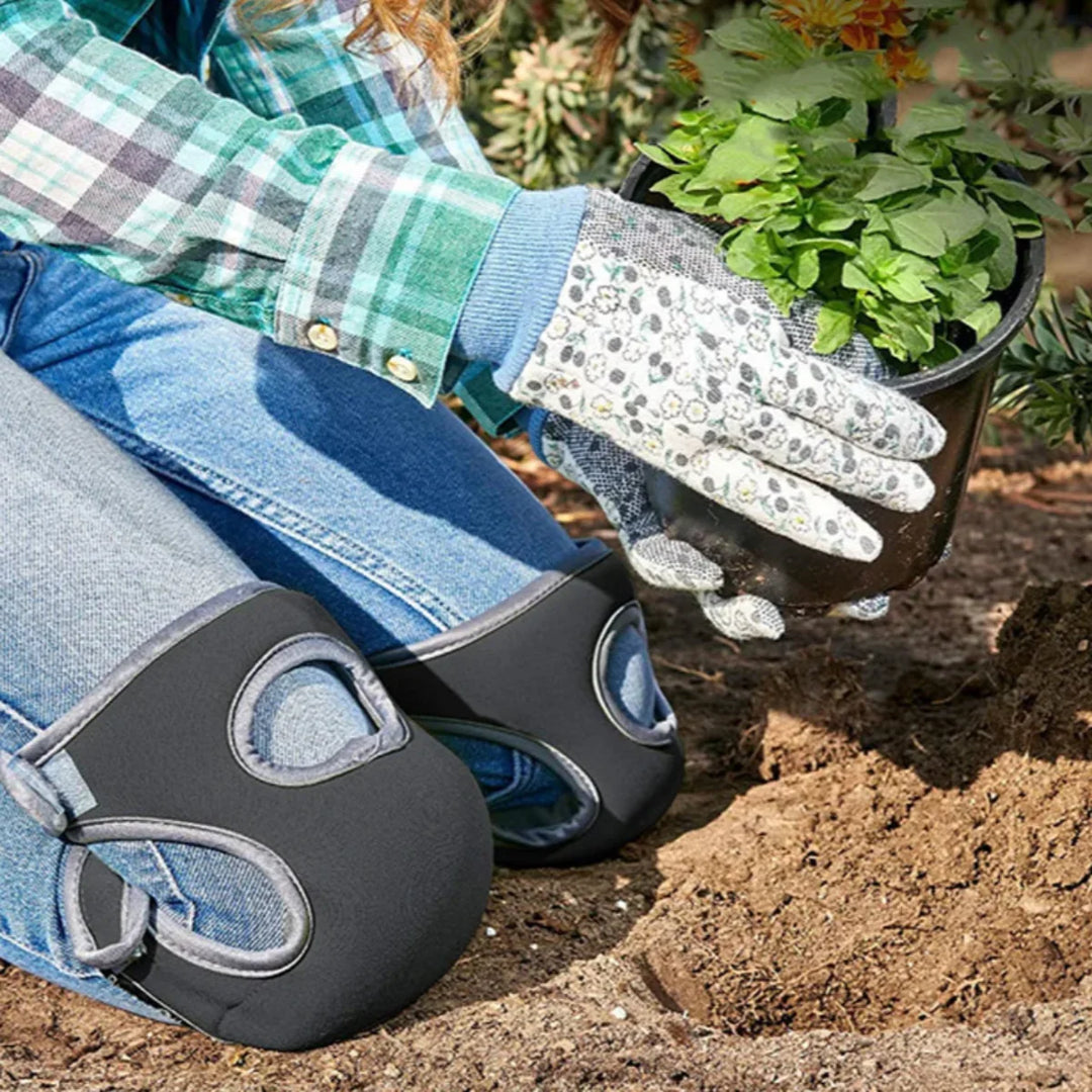 "Ergonomische Gartenschützer mit extra Polsterung, ideal für knieschonendes Arbeiten im Garten, wasserfest und bequem."
