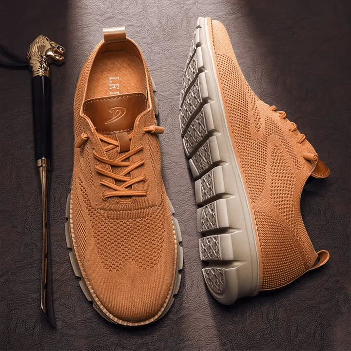 Ergonomische Herrenschuhe aus atmungsaktivem Strick, sportliche flexible Sohle, breite Zehenbox, braun, ideal für Alltag.