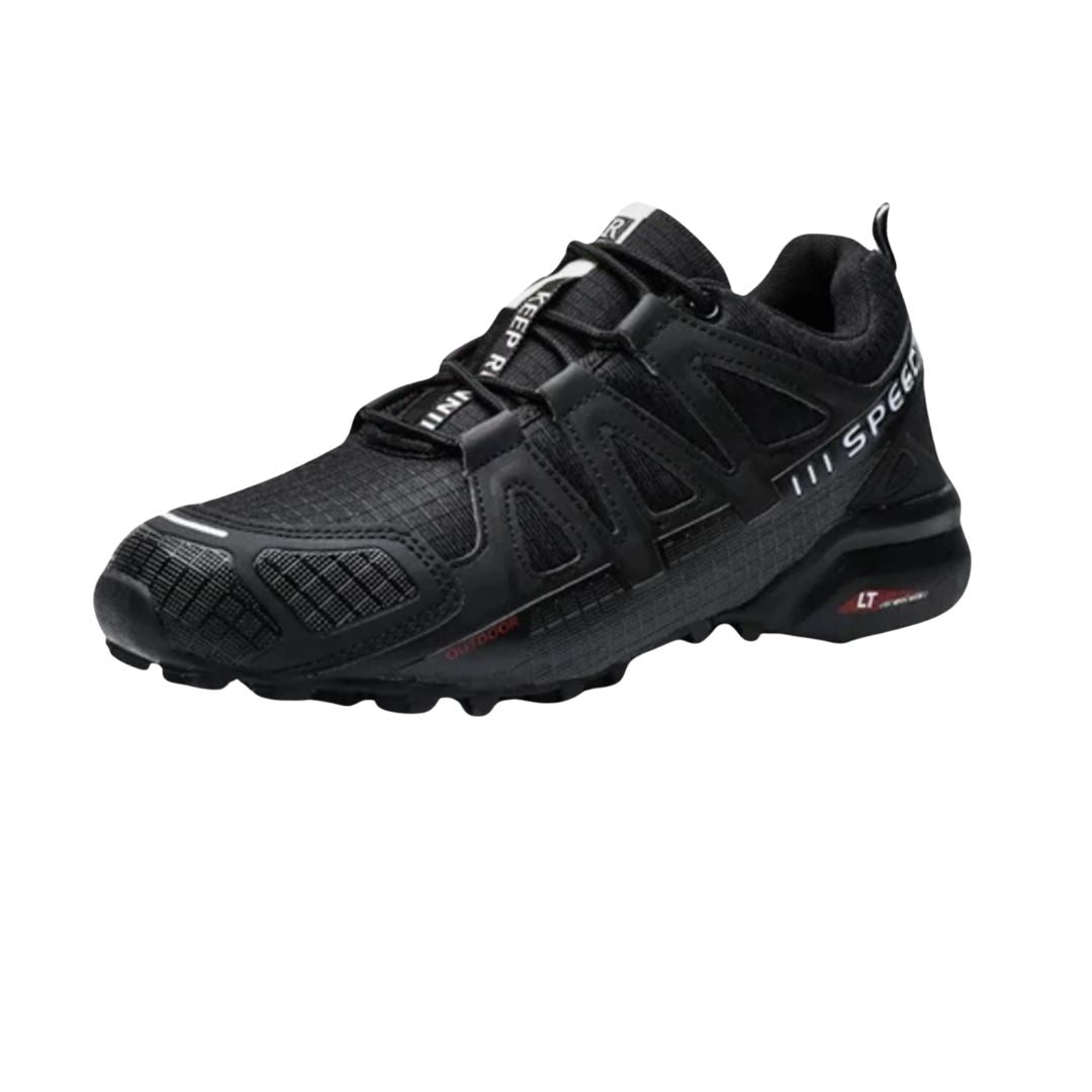 Ergonomische Trekking- und Wanderschuhe für Damen, braun mit rutschfester Sohle und atmungsaktivem Gewebe.