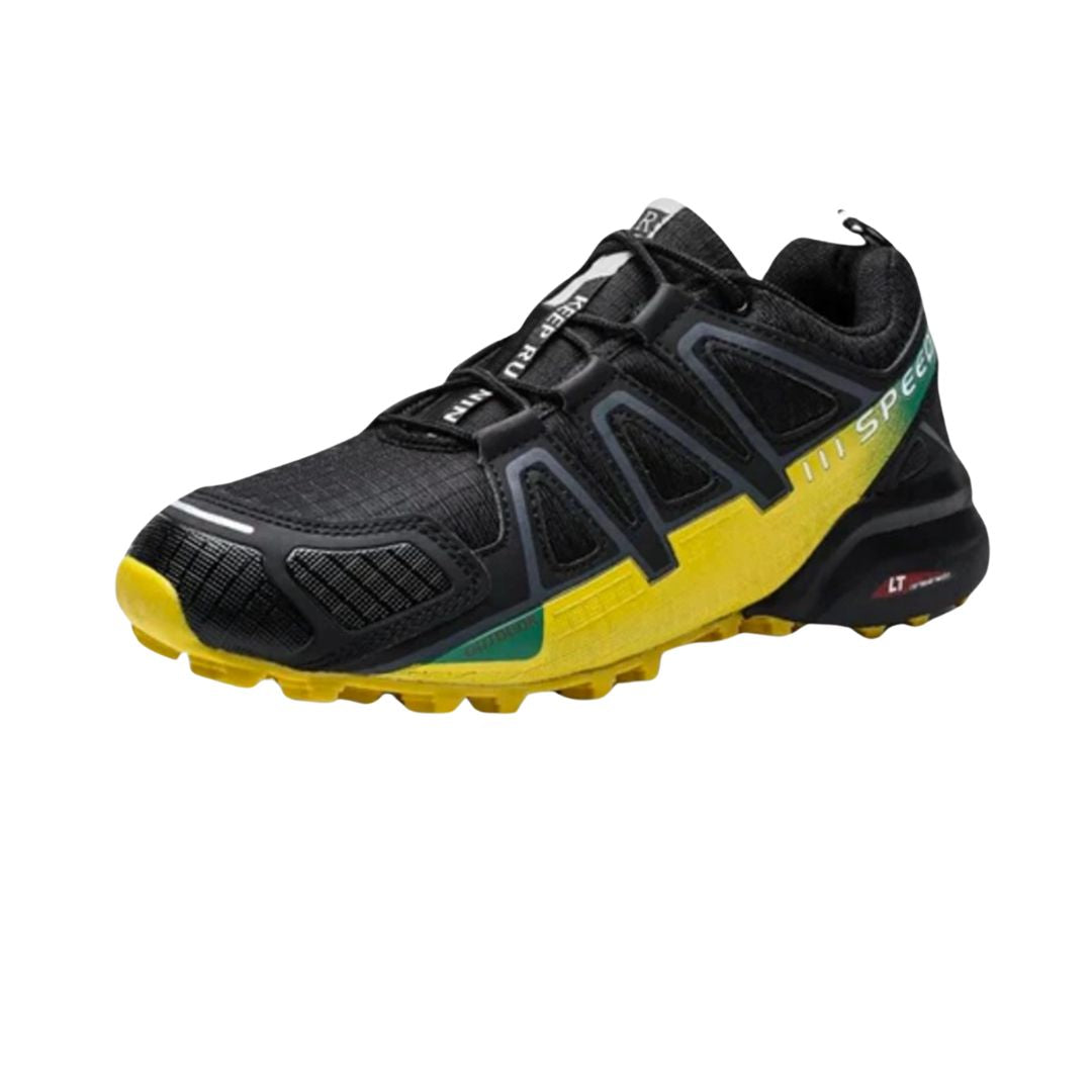 Ergonomische Trekking- und Wanderschuhe für Damen, braun mit rutschfester Sohle und atmungsaktivem Gewebe.