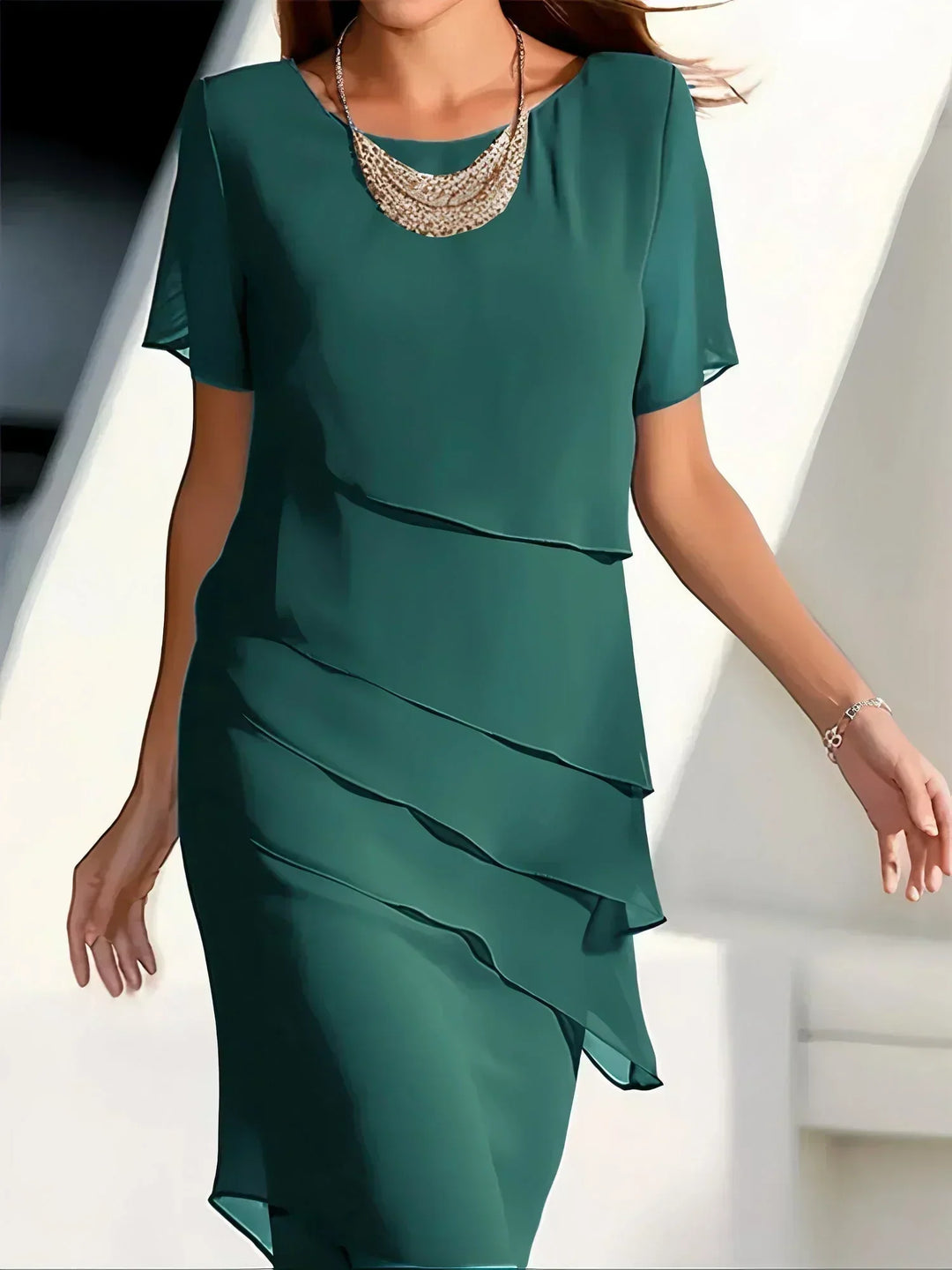 Figurbetontes Damenkleid in Blau, schmeichelnder Schnitt, luxuriöser Komfort, für besondere Anlässe, Größen XS-3XL.