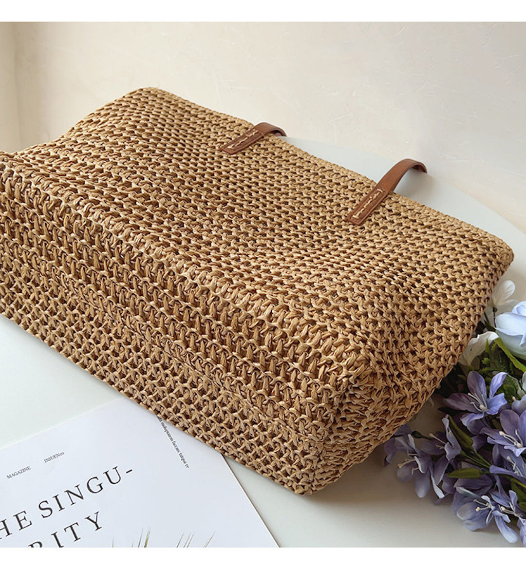 Geflochtene Korbtasche aus Rattan mit stilvollen Lederhenkeln, perfekt für den Sommer, Frauen-Tasche, elegant und geräumig.
