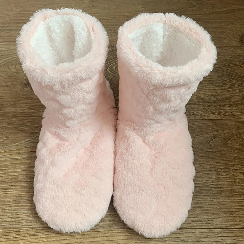 Gemütliche Damenhausschuhe mit Memory Foam, Fellfutter und rutschfester Sohle für optimalen Komfort und Wärme.
