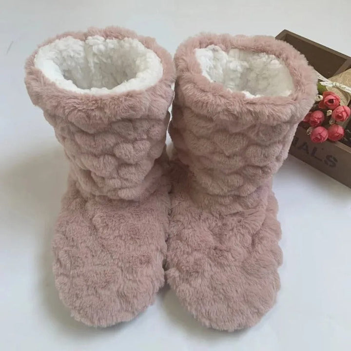 Gemütliche Damenhausschuhe mit Memory Foam, Fellfutter und rutschfester Sohle für optimalen Komfort und Wärme.