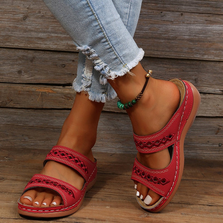 "Gepolsterte orthopädische Damen Sandalen in elegantem Design, atmungsaktiv und ultraleicht, ideal für jeden Tag."