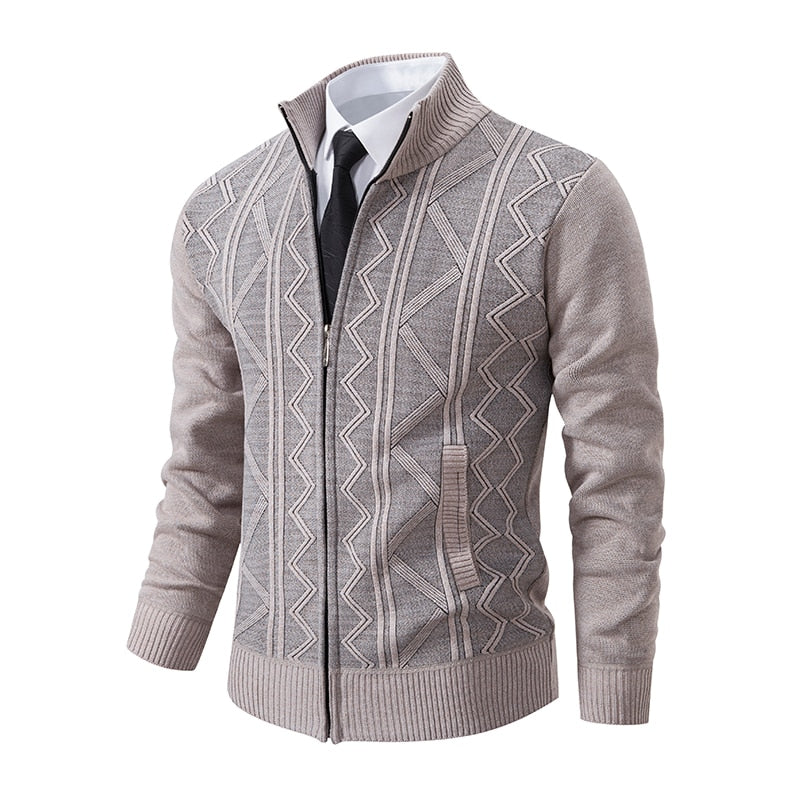 Graue Herren-Strickjacke, elegant und warm, ideal für kalte Tage, passt zu formellen und lässigen Outfits.