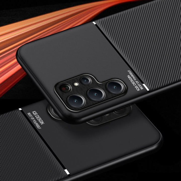 "Grüne magnetische Handyhülle für Samsung Galaxy S24, stoßfestes TPU + PC, mit stilvollem Streifenmuster-Design."