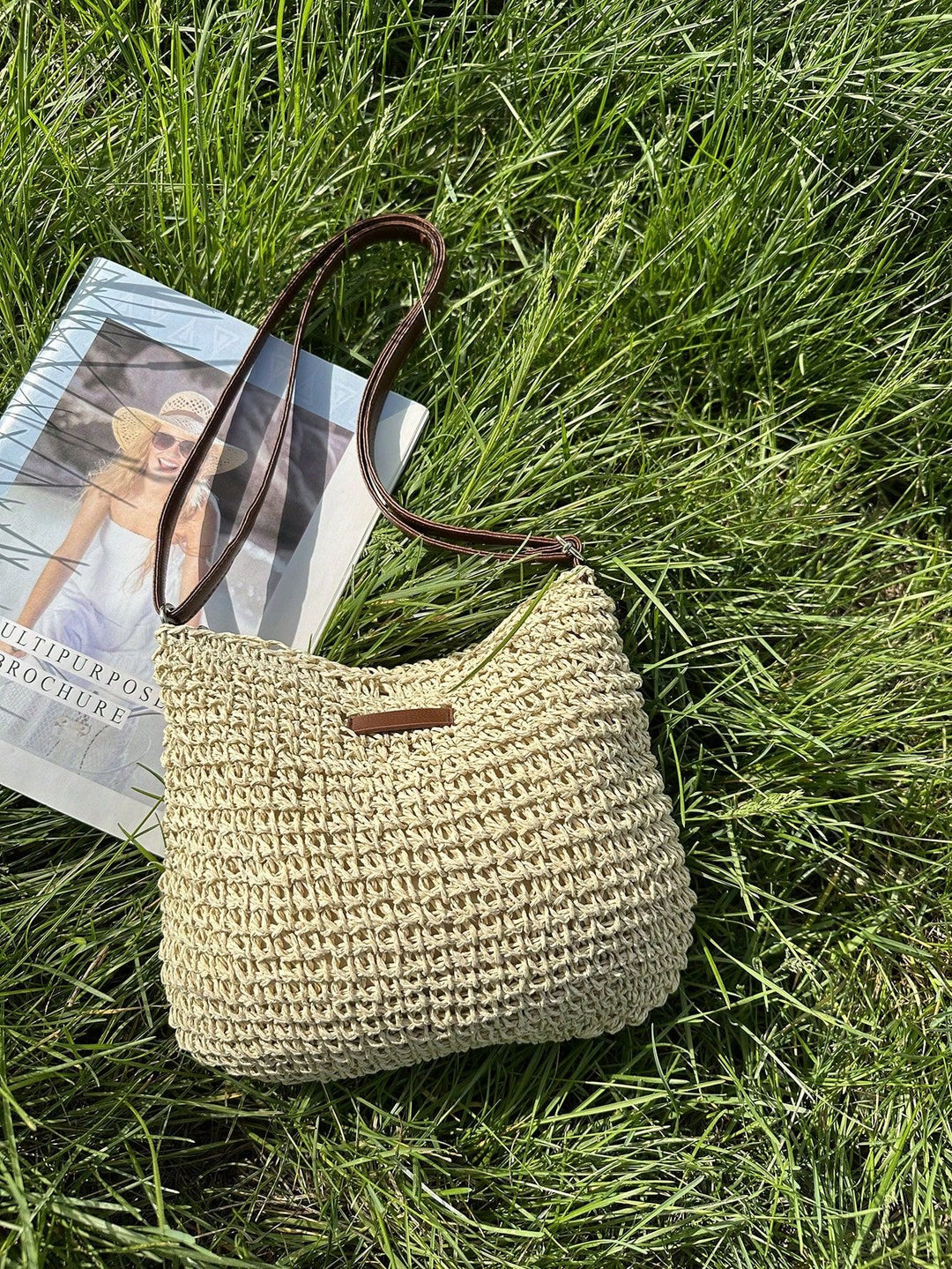 Handgemachte Boho-Umhängetasche, nachhaltig, mit verstellbarem Schultergurt in vielseitigem Stil, Reißverschluss, robust.