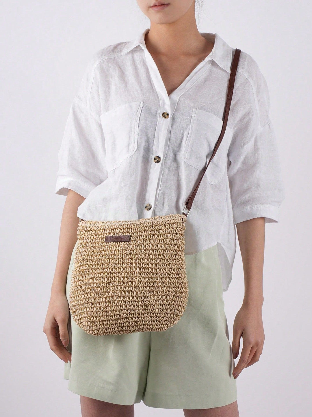 Handgemachte Boho-Umhängetasche, nachhaltig, mit verstellbarem Schultergurt in vielseitigem Stil, Reißverschluss, robust.