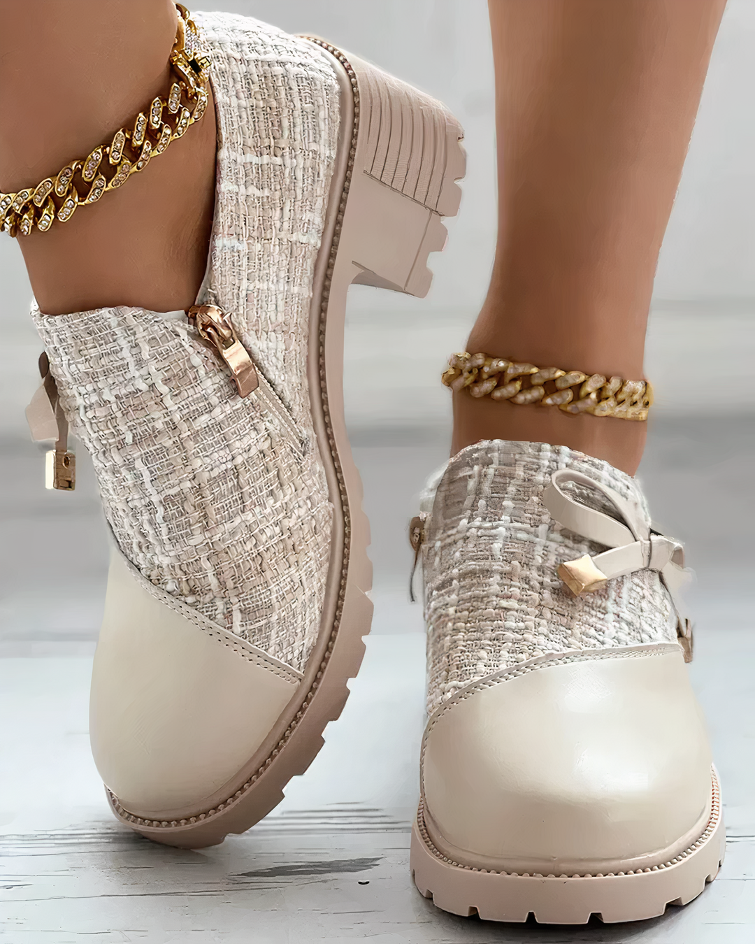 "Heidi Spitzenabsätze, elegante Schuhe mit feinen Spitzendetails, ideal für besondere Anlässe; Vorderansicht"