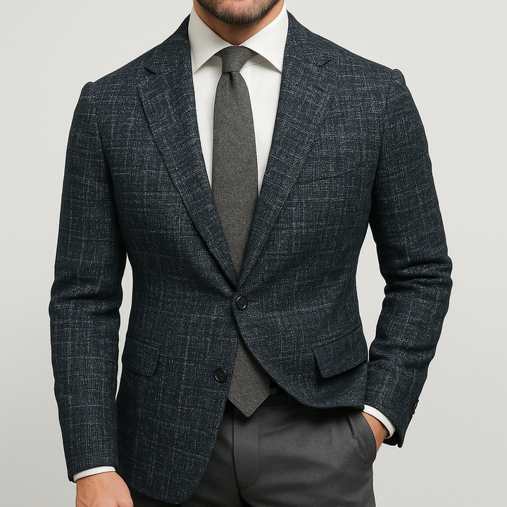 "Hellgrüner, eleganter Herrenblazer im strukturierten Design, vielseitig kombinierbar für Business und Events."