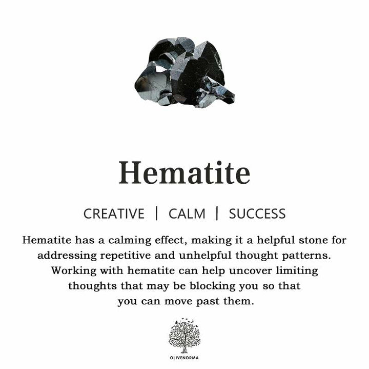 "Herren Armband aus 4 mm Naturstein mit Böse-Augen-Perle, stilvolles Schutzsymbol auf dunklem Hintergrund."