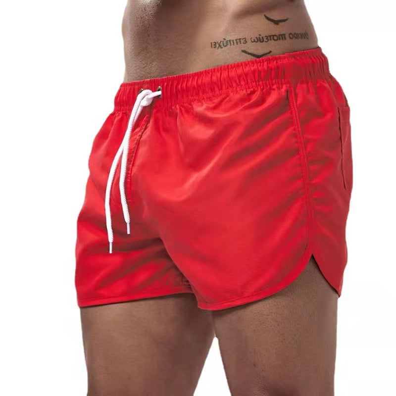 "Herren Badehose, schnell trocknend, modern und komfortabel, mit elastischem Bund und Taschen, ideal für Strandtage."