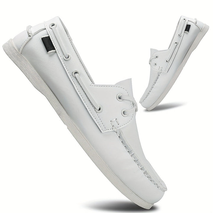 "Herren Bootschuhe Thijs in Braun, robustes Design, ideal für Outdoor-Abenteuer, starker Grip und breiter Komfort."