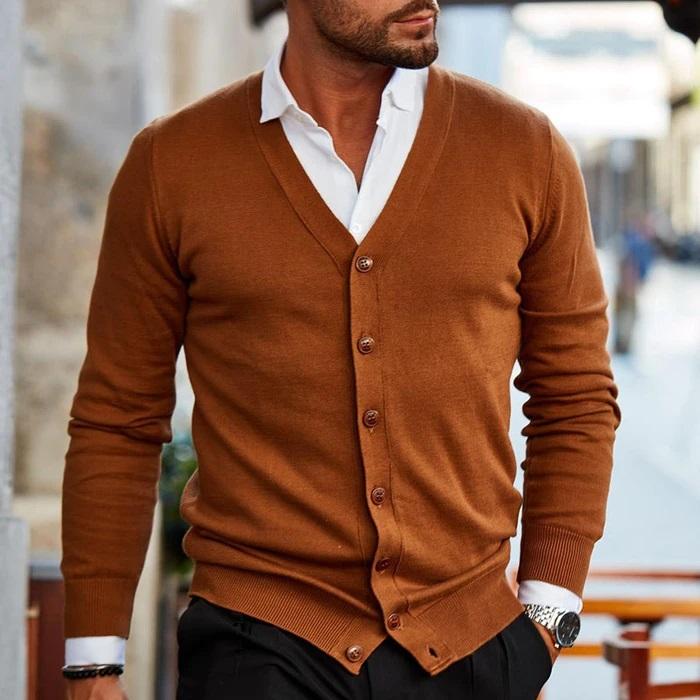 "Herren-Cardigan aus Baumwolle, lässiger Stil, zeitlose Eleganz in Dunkelgrün, für vielseitige Kombinationen"