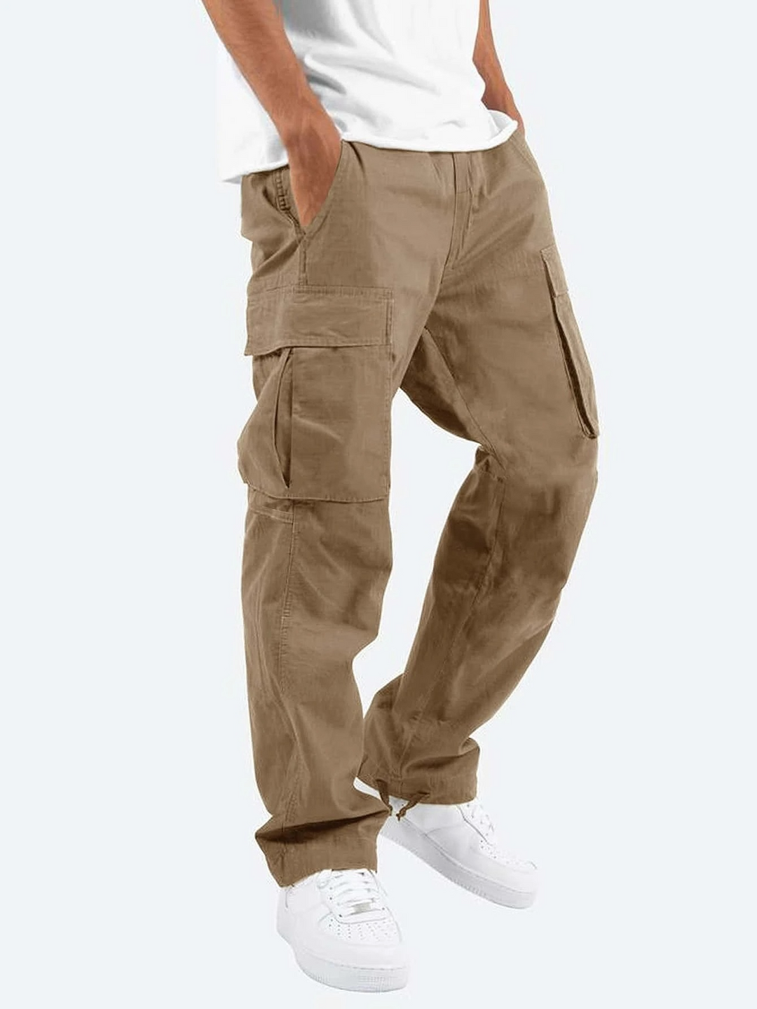 "Herren Cargo Hose in Dunkelgrün, bequem geschnitten, mit praktischen Taschen und stilvollem Design für Alltagstragen."