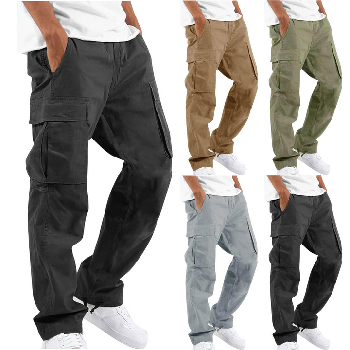 "Herren Cargo Hose in Dunkelgrün, bequem geschnitten, mit praktischen Taschen und stilvollem Design für Alltagstragen."