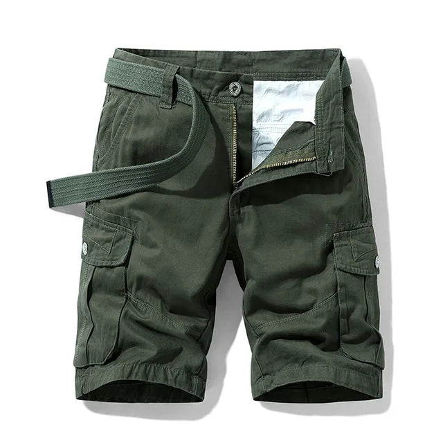 "Herren Cargo Shorts, robust und khaki, mit vielen Taschen, ideal für Sommerabenteuer und den täglichen Gebrauch."