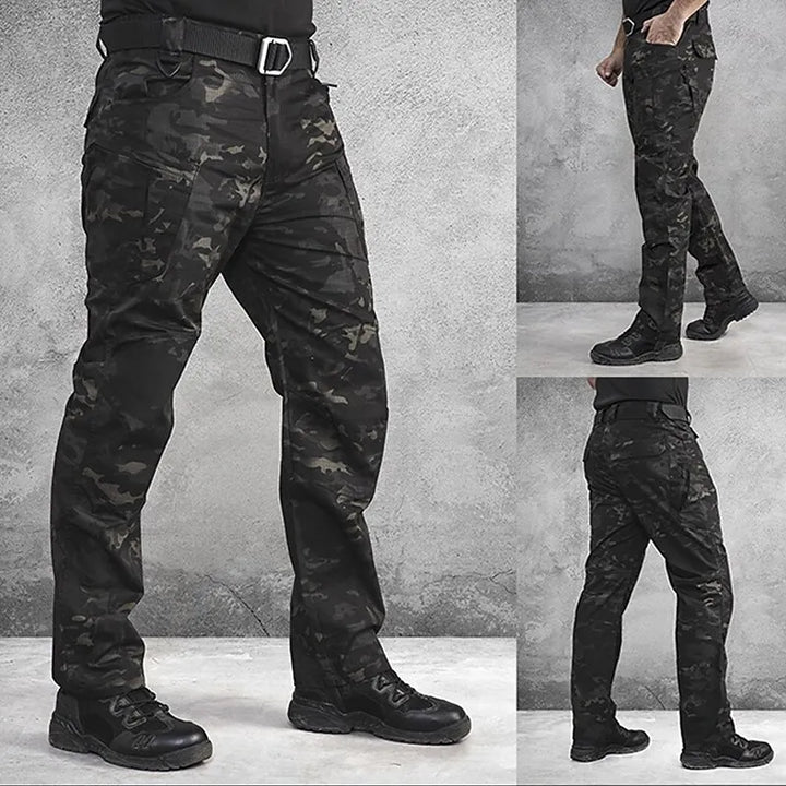 "Herren Cargohose mit modernem Design und funktionalen Taschen, ideal für Outdoor-Abenteuer, aus langlebigem Material."