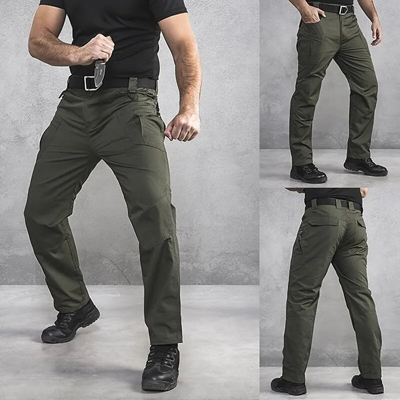 "Herren Cargohose mit modernem Design und funktionalen Taschen, ideal für Outdoor-Abenteuer, aus langlebigem Material."