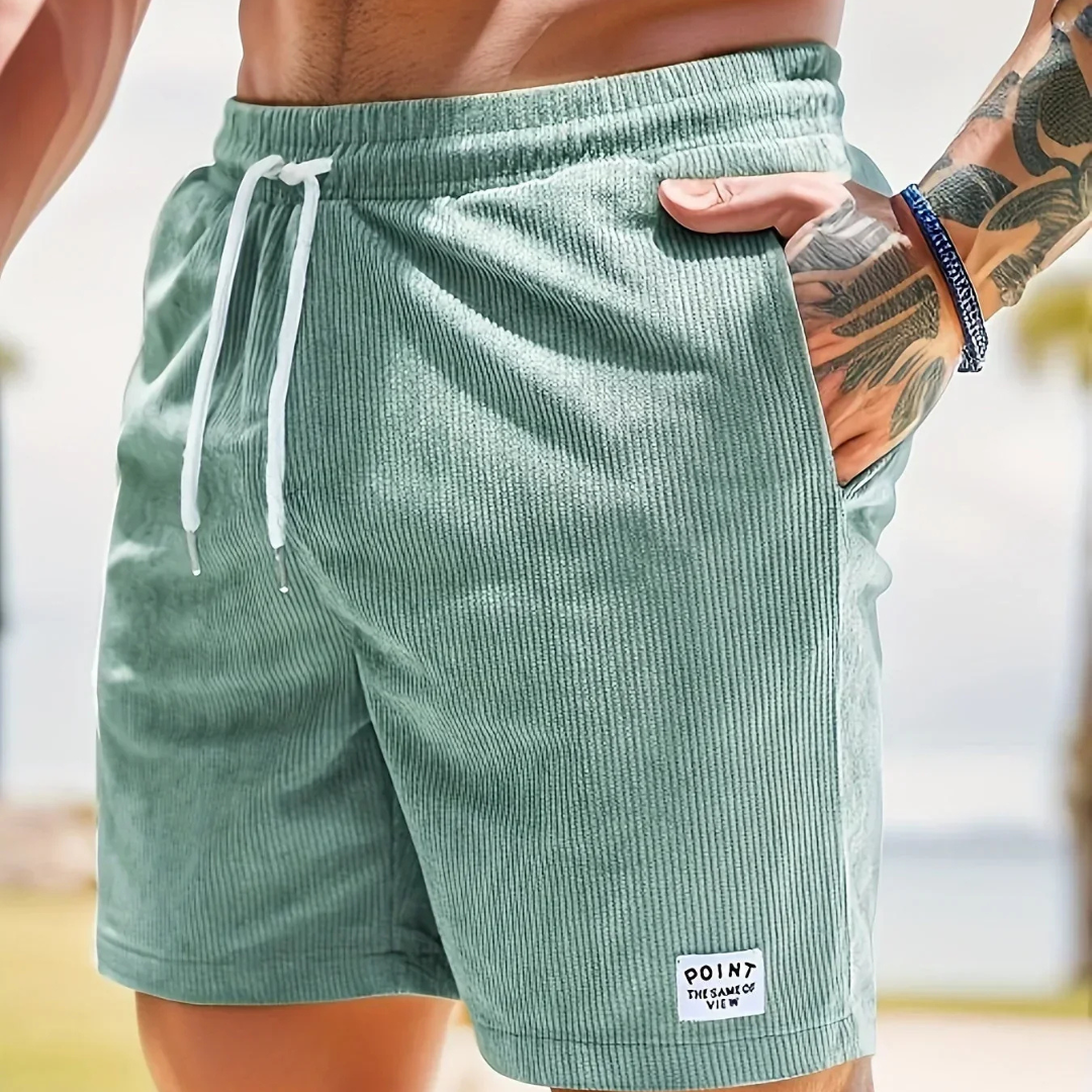 "Herren Cordshorts in Beige aus hochwertigem Cordstoff mit leichtem Stretch für maximalen Komfort und stilvolle Optik."