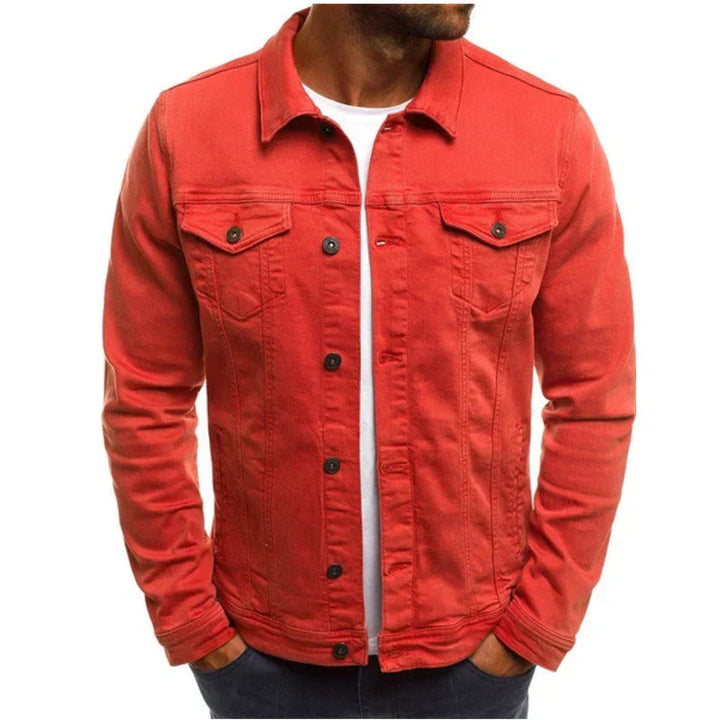 "Herren Denim-Jacke, robust und vielseitig, mit Taschen und stilvoller Silhouette, perfekt für jeden Anlass."