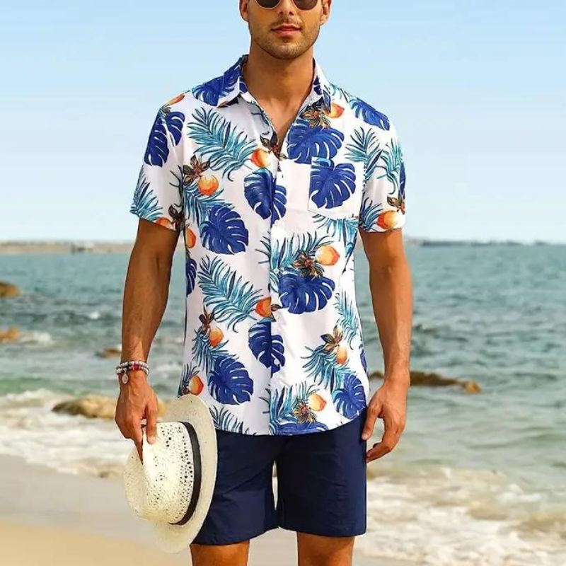 "Herren Hawaiihemd, Kurzarm, lebhafter Print, tropisches Design, für Frühling und Sommer, Frontansicht, stilvolle Herrenmode"