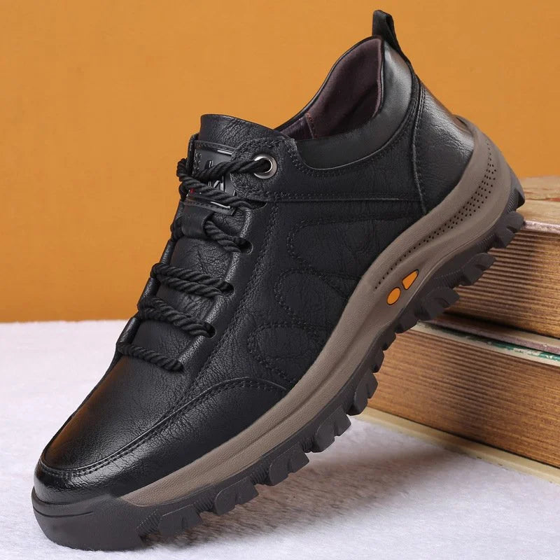 "Herren-Lederschuhe, schwarz oder braun, atmungsaktiv, wasserdicht, mit rutschfester Gummisohle, stilvoll & komfortabel"