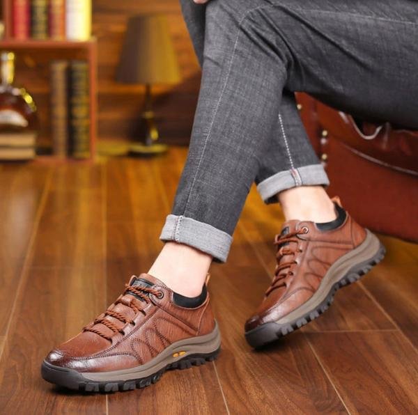 "Herren-Lederschuhe, schwarz oder braun, atmungsaktiv, wasserdicht, mit rutschfester Gummisohle, stilvoll & komfortabel"