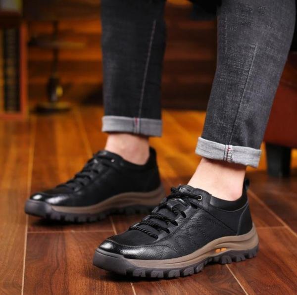 "Herren-Lederschuhe, schwarz oder braun, atmungsaktiv, wasserdicht, mit rutschfester Gummisohle, stilvoll & komfortabel"