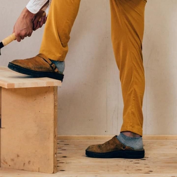 Herren-Lederslipper, orthopädisch, braunes Premium-Leder, ergonomisches Design, komfortable Passform, für gesunde Füße.