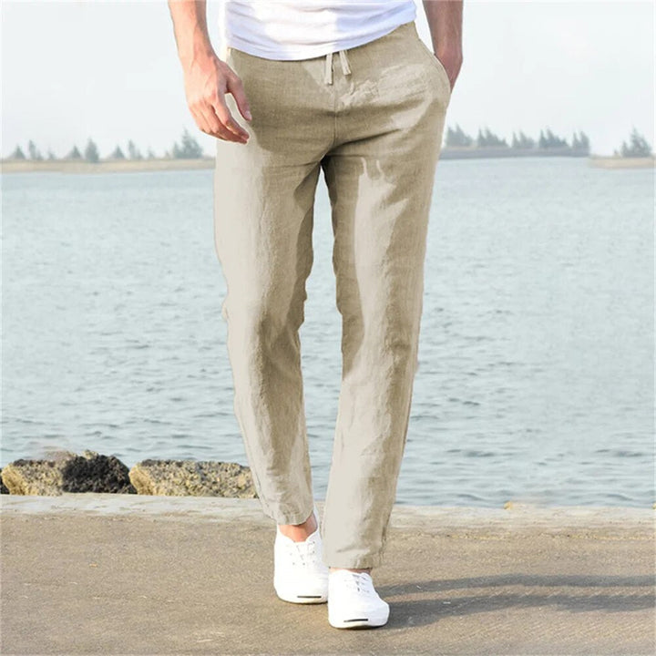 "Herren Leinenhose dunkelblau, leicht und atmungsaktiv, klassischer Stil, ideal für warme Sommertage, vielseitig kombinierbar