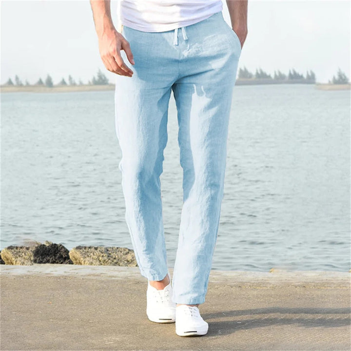 "Herren Leinenhose dunkelblau, leicht und atmungsaktiv, klassischer Stil, ideal für warme Sommertage, vielseitig kombinierbar