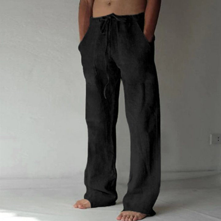 "Herren Leinenhose mit Kordelzug, locker geschnitten, in hellbeige, ideal für Sommer, atmungsaktiver Stoff."