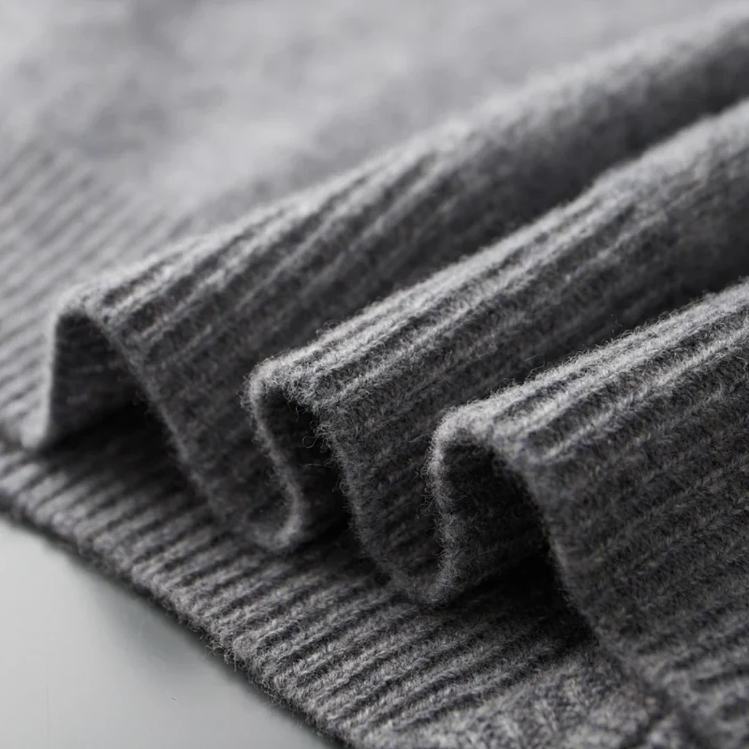 "Herren Merino Wolle Strickjacke mit Reißverschluss, grau meliert, komfortabel, atmungsaktiv, ideal für verschiedene Anlässe.