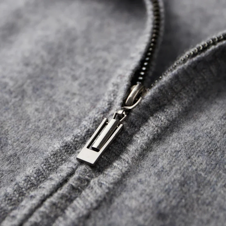"Herren Merino Wolle Strickjacke mit Reißverschluss, grau meliert, komfortabel, atmungsaktiv, ideal für verschiedene Anlässe.