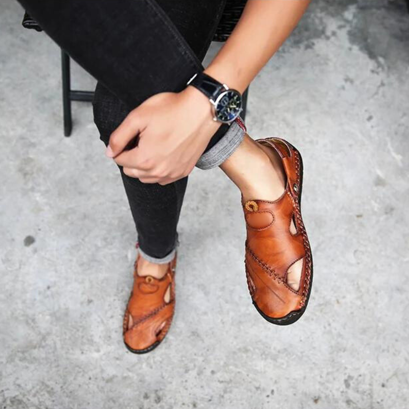 "Herren orthopädische Ledersandalen, komfortabel, braunes Leder, rutschfeste Sohle, ideal für sommerliche Freizeitaktivitäten