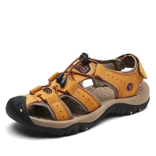 Herren orthopädische Sandalen, braun, offene Zehen, verstellbare Riemen, Fußgewölbestütze, stoßdämpfende Sohlen.