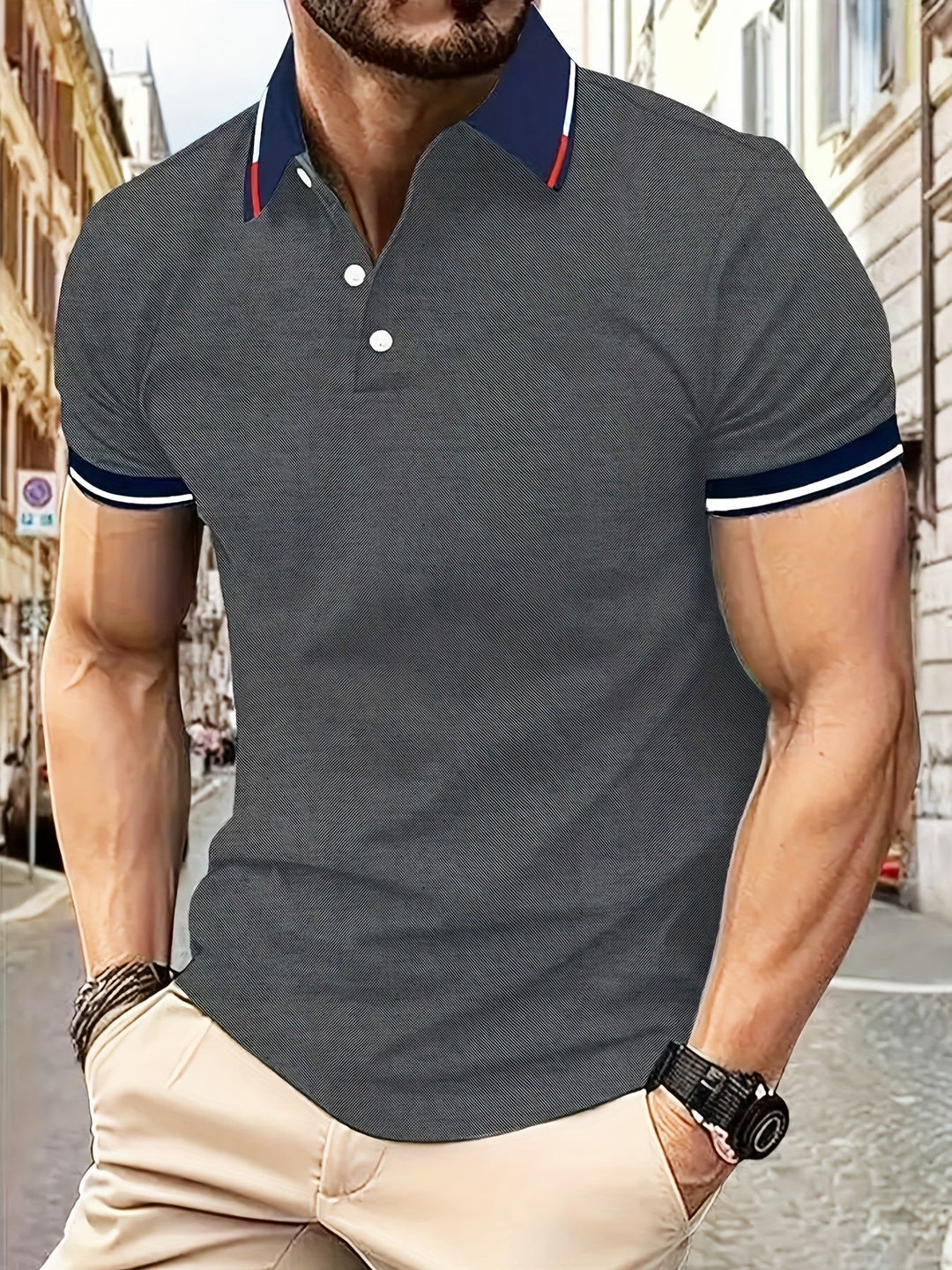 "Herren Polo-Hemd in Blauer See, Knopfdetail, Reverskragen, atmungsaktiv, leicht, ideal für Golf und Freizeit, Frontansicht."