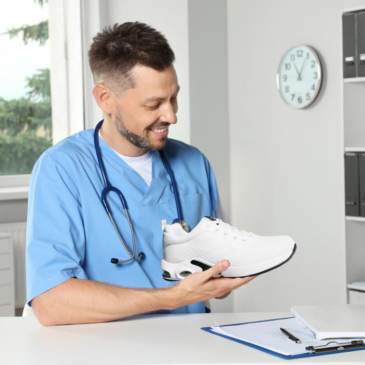 "Herren Schuhe mit ergonomischer Sohle, breitem Zehenraum, orthopädischem Design, flexibler Sohle und rutschfestem Halt."