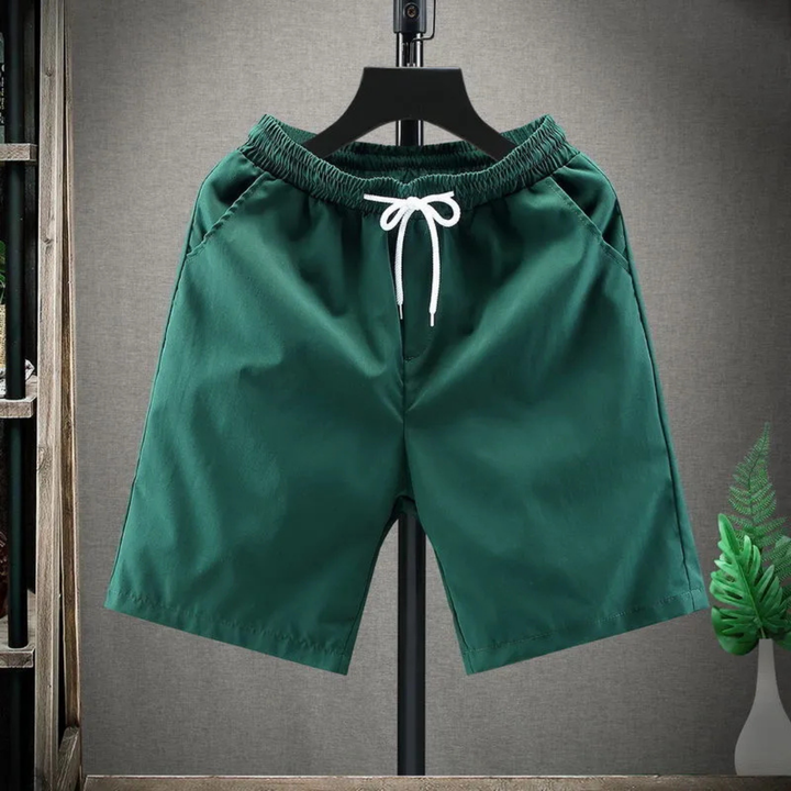 "Herren Sommershorts, atmungsaktiv, locker geschnitten; ideal für Freizeit. Perfekt für warme Tage, mit praktischen Taschen."