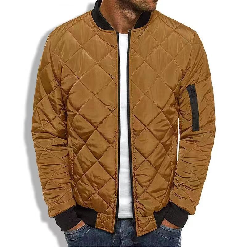 "Herren-Steppjacke, klassisches Design, verschiedene Farben, hochwertige Isolierung, perfekt für kalte Temperaturen."