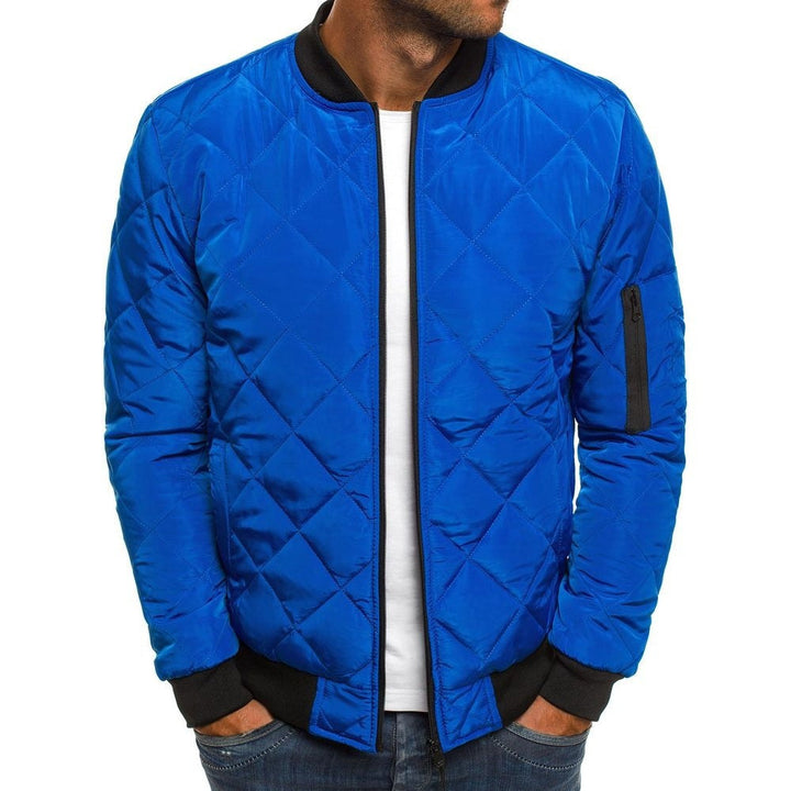 "Herren-Steppjacke, klassisches Design, verschiedene Farben, hochwertige Isolierung, perfekt für kalte Temperaturen."