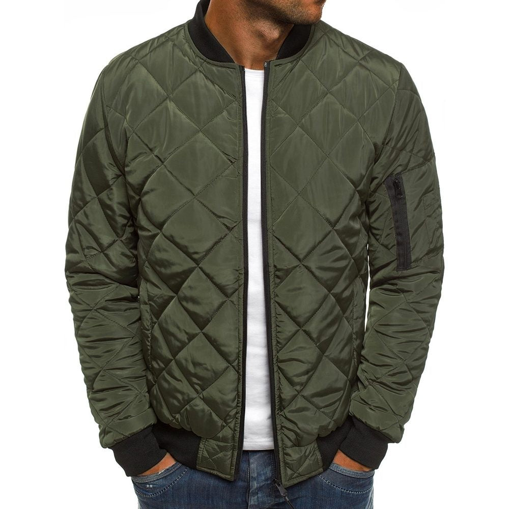 "Herren-Steppjacke, klassisches Design, verschiedene Farben, hochwertige Isolierung, perfekt für kalte Temperaturen."