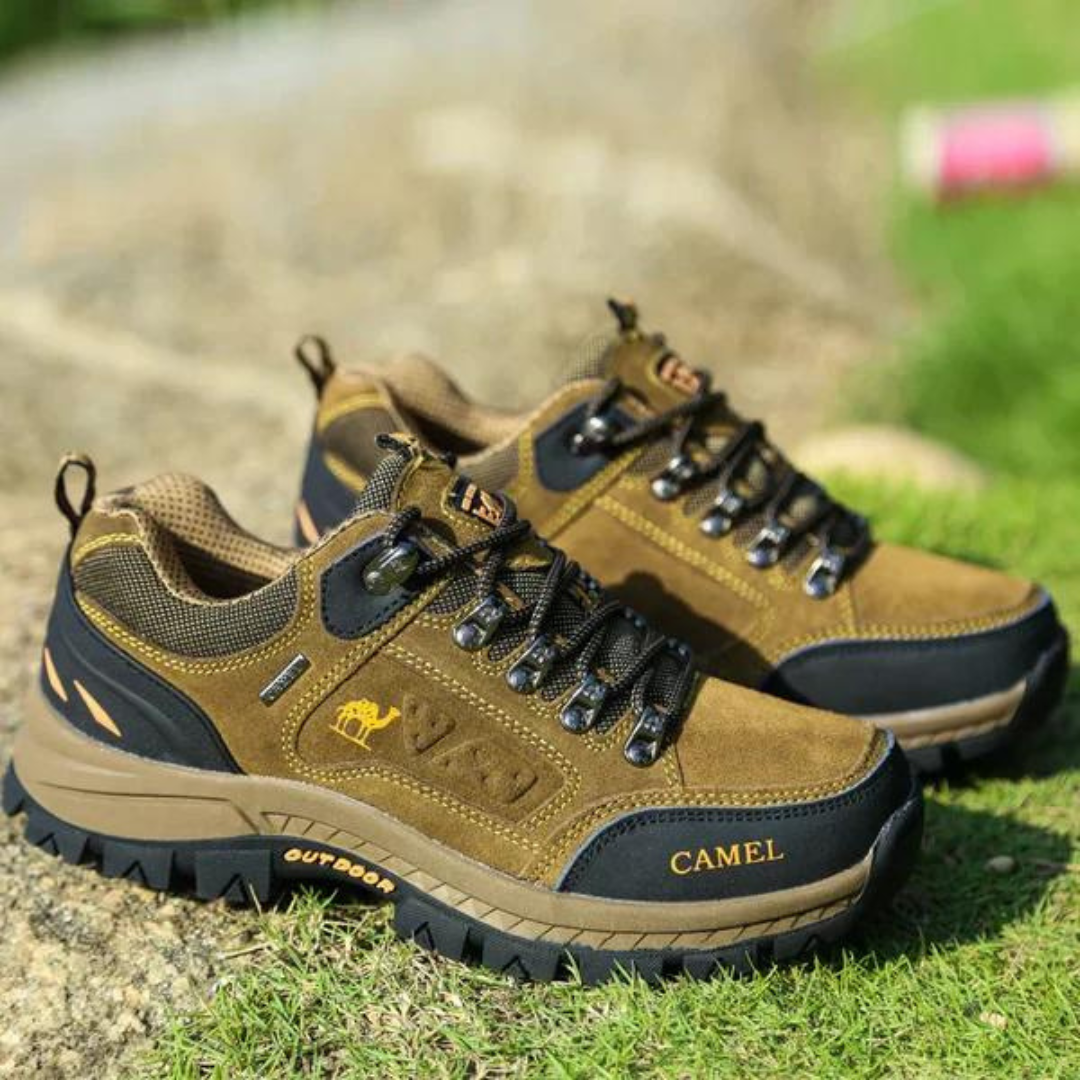 "Herren Wanderschuhe, wasserdicht, atmungsaktiv, braun, robustes Design, ideal für Outdoor-Abenteuer, rutschfeste Sohle"
