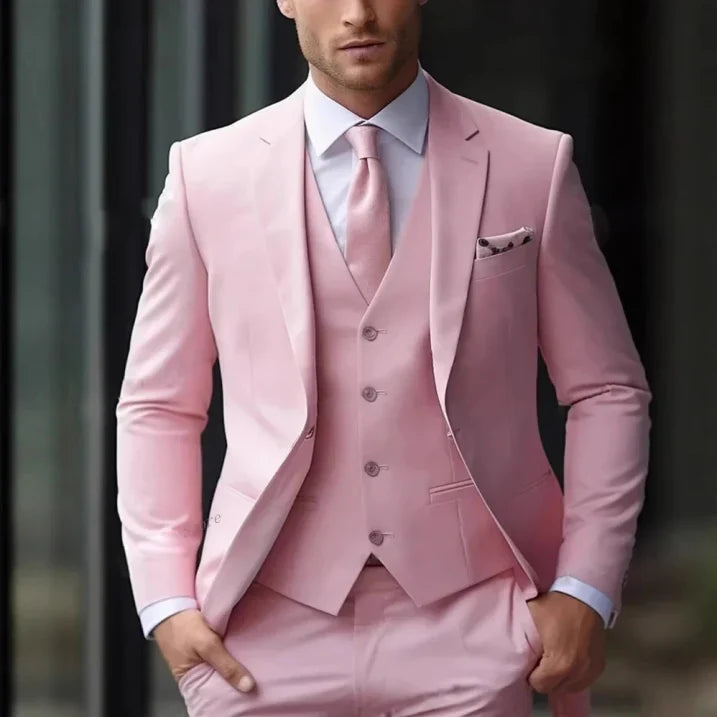 "Herrenanzug dreiteilig, modern fit, schmaler Schnitt, schwarz, ideal für Hochzeit und Empfang, stilvoll und elegant."